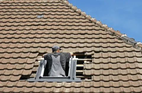 Pose de velux - Andouillé-Neuville